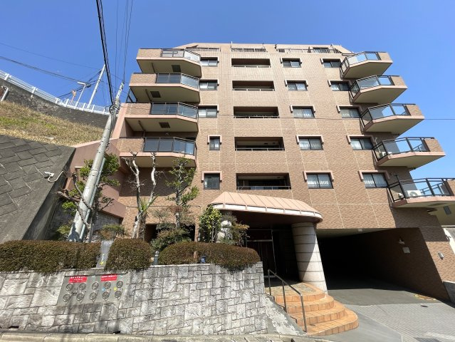 わざわざ箱根まで行かずとも、自宅がもはや桃源郷。神経痛に効能ある温泉が自宅で楽しめる贅沢の粋とも言える『グランシティ横濱保土ヶ谷』リフォーム