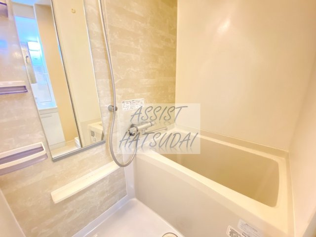 ソレイユ若林の浴室