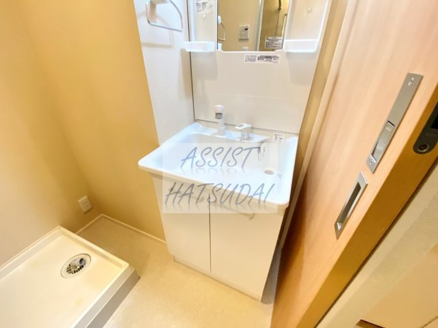 ソレイユ若林の独立洗面台