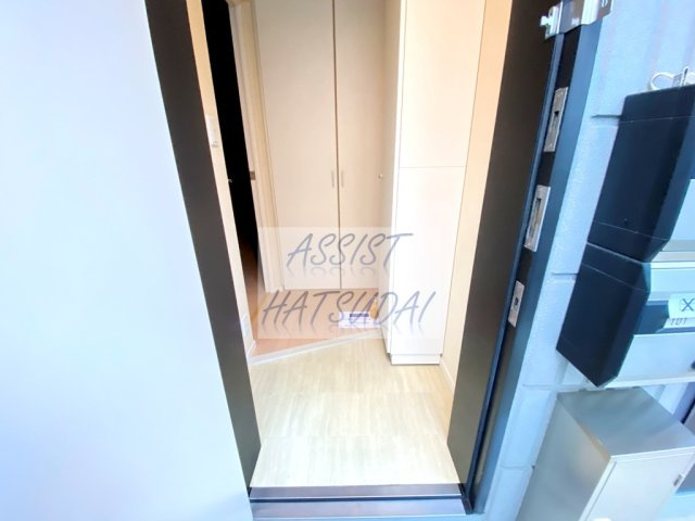 ソレイユ若林の玄関