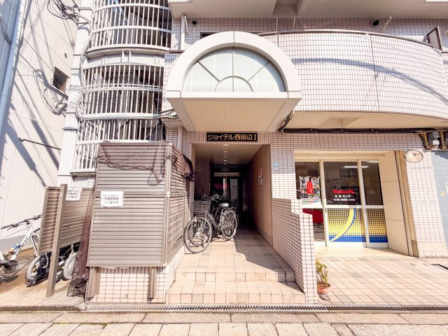 ジョイテル西田辺Ⅰのエントランス