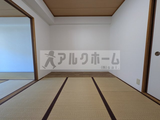 フローラルコートの寝室