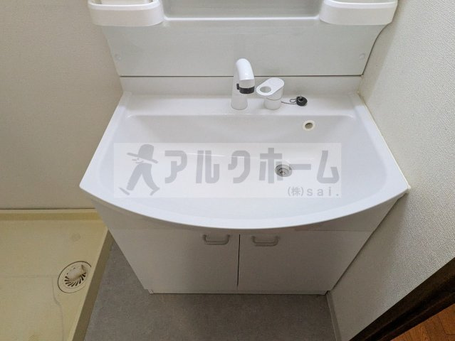 フローラルコートの独立洗面台