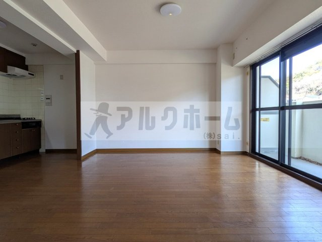 フローラルコートの居間・リビング