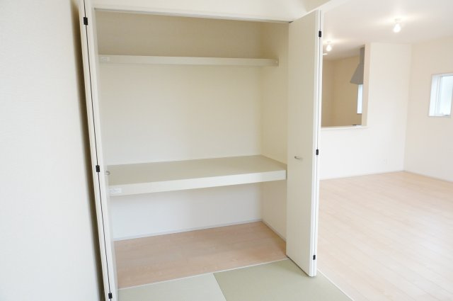 越谷市大字弥十郎 新築分譲住宅の収納