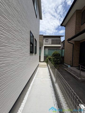 厚木市まつかげ台2期　新築戸建　の玄関