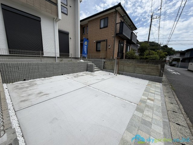 厚木市まつかげ台2期　新築戸建　の駐車場