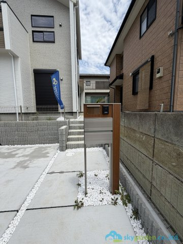 厚木市まつかげ台2期　新築戸建　の玄関