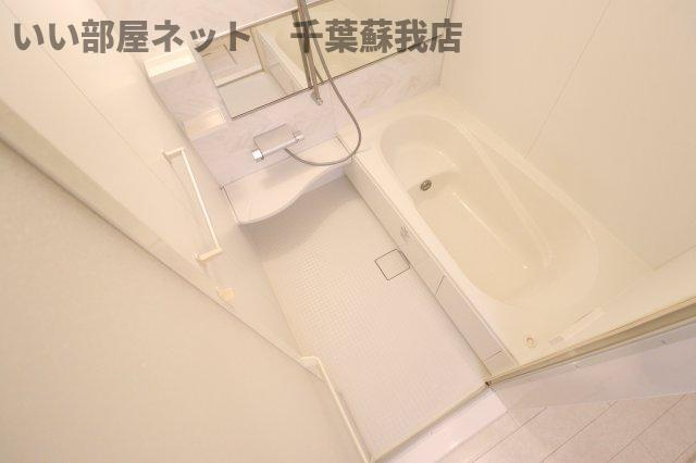 サンフラワーのキッチン|おしゃれな居間です