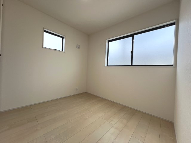 あきる野市伊奈　新築戸建全15棟の洋室|【洋室1】4.5帖
