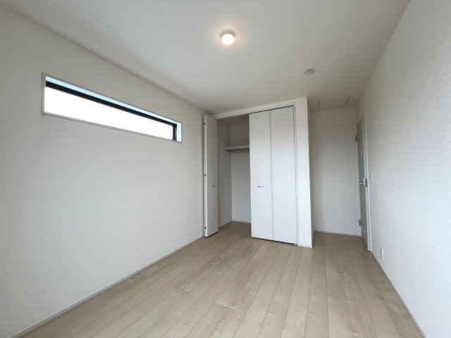 あきる野市伊奈　新築戸建全15棟の洋室|【洋室3】収納スペース