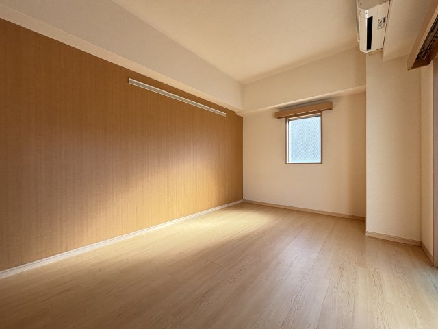 【寝室】