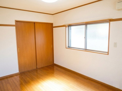 【洋室】 | ヴィラ・コエド | 2階中洋室