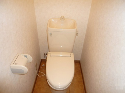 【トイレ】 | ヴィラ・コエド | 2階トイレ・暖房便座