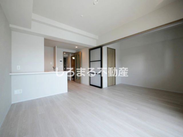 Ｌｏｕｉｓ　Ｒｅｓｉｄｅｎｃｅ　弁天町の居間・リビング