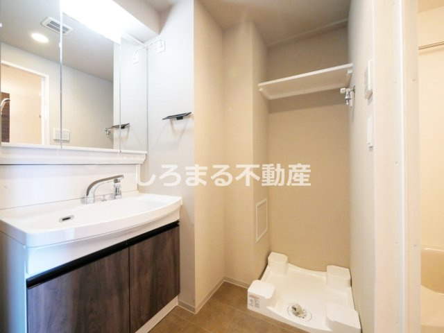 Ｌｏｕｉｓ　Ｒｅｓｉｄｅｎｃｅ　弁天町の洗面所