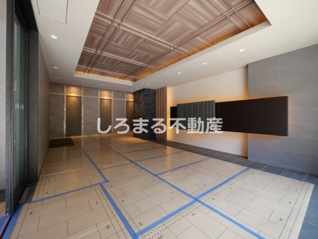 Ｌｏｕｉｓ　Ｒｅｓｉｄｅｎｃｅ　弁天町のロビー