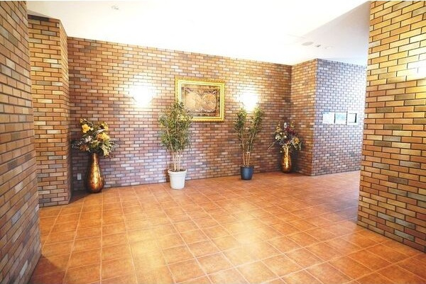 プレジオ都島のエントランス