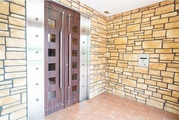 プレジオ都島のエントランス