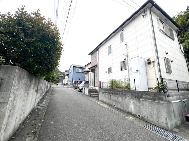 神戸市長田区東丸山町の前面道路含む現地写真
