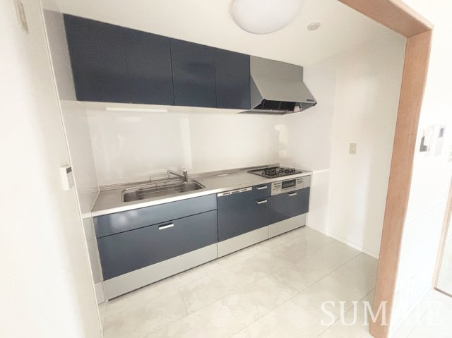 リバーサイドコートのキッチン|リフォーム済みの綺麗なキッチンです！