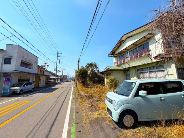 塩谷町大字船生中古住宅の前面道路含む現地写真