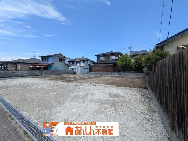 【外観】 | ＼家賃６～７万払うならコレ／諸経費込で月６万円台！車ローン相談可＆賢く暮らす家   | 利便性と穏やかな住環境を兼ね備えています！