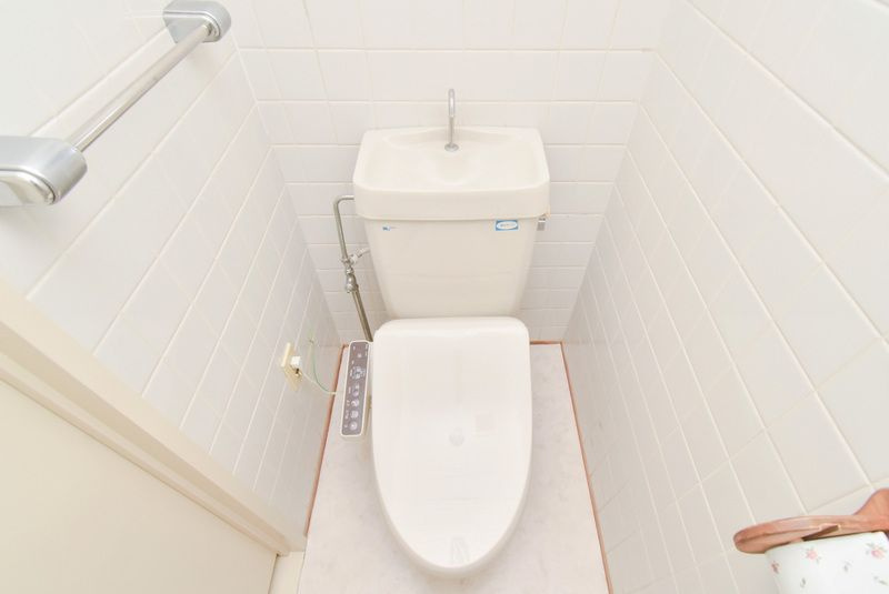 ヒカリノ宮ノ陣のトイレ|※掲載写真は同物件別号室の参考写真です。実際のお部屋とは間取り・設備・内装等が異なる場合があり、現況を優先とします。