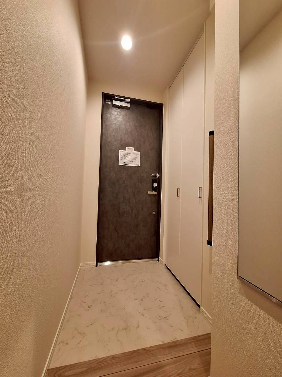 Ｌ’ｓ　Ｐｌｕｓ　豊玉南の玄関