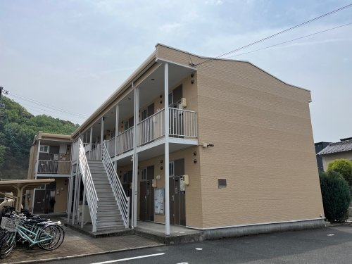 レオパレス旭鶴