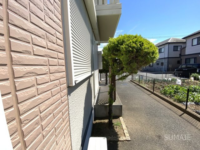 イーストハウスⅡ二ツ宮のバルコニー