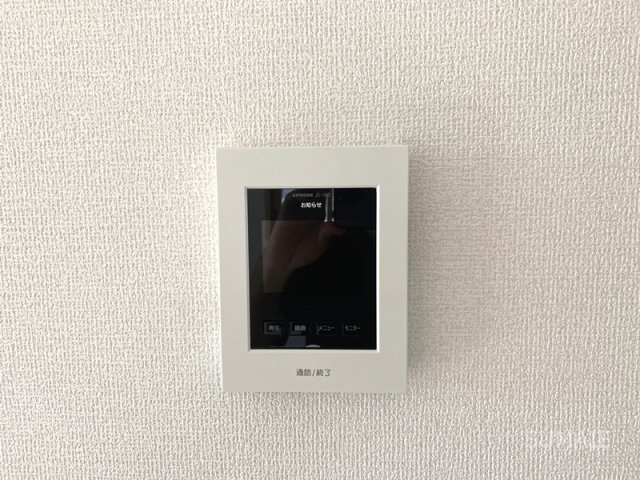 イーストハウスⅡ二ツ宮のセキュリティ|モニター付きインターホン☆彡