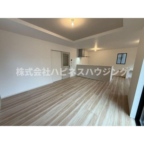 Kolet野田愛宕～コレットノダアタゴ～の居間・リビング