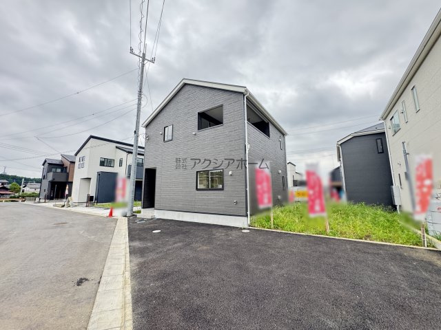 飯能市青木・全8棟　新築一戸建　8号棟　～LDK16.2帖～の駐車場|2026年9月1日撮影