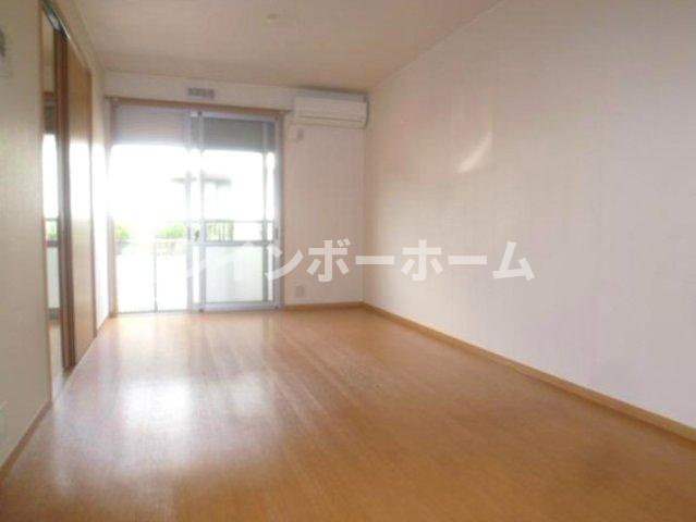 stella miaの居間・リビング