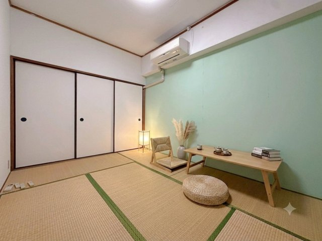 朝日プラザ千里北D棟の和室|和室は寝室や子ども遊びスペースにも最適。畳ならではの柔らかさで、安全・快適に暮らせる心落ち着く居室です（写真は家具を配置したイメージ画像）