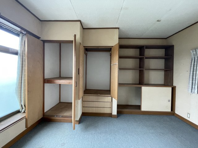 中古戸建・中古住宅　足利市赤松台2丁目　北郷小学校・北中学校の和室|備え付けの収納も充実◎