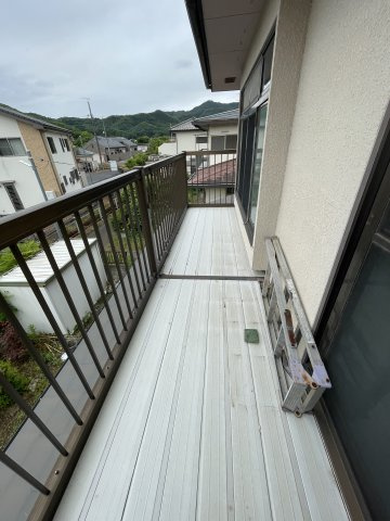 中古戸建・中古住宅　足利市赤松台2丁目　北郷小学校・北中学校のバルコニー