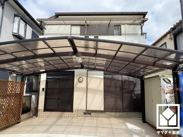 西宮市六軒町の外観|納戸はクローゼット付きの洋室としてもお使いいただけます。テレワークスペースや、趣味のお部屋などとしてもご活用いただけそうです。