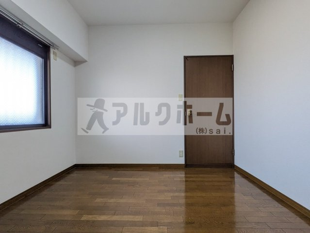 フローラルコートの洋室