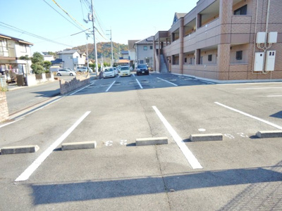【駐車場】 | メゾンソレイユ