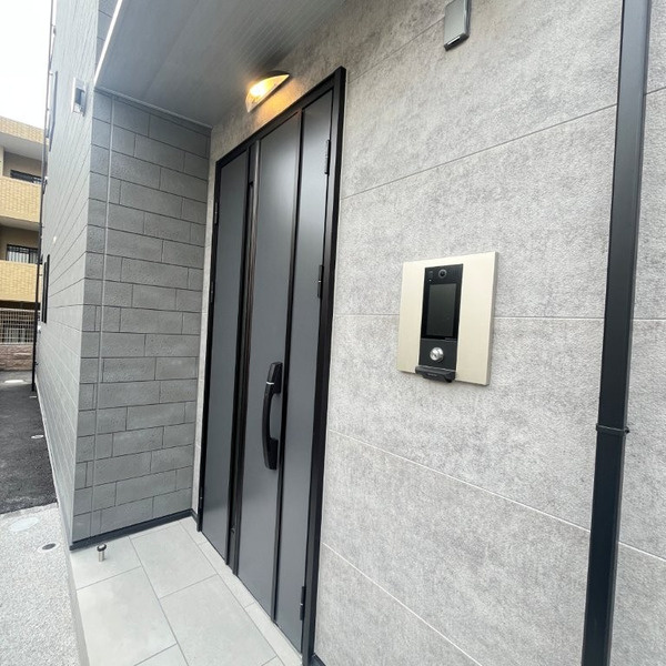 T-TRAD CASAのエントランス