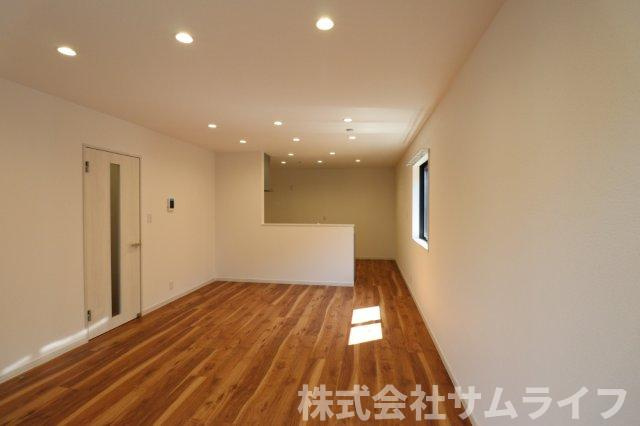 【居間・リビング】 | 菰田西新築戸建