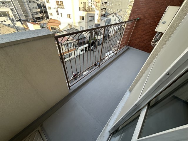 コーポラス寺内のバルコニー
