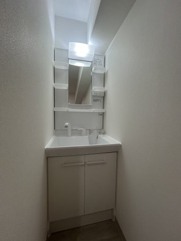 コーポラス寺内の独立洗面台