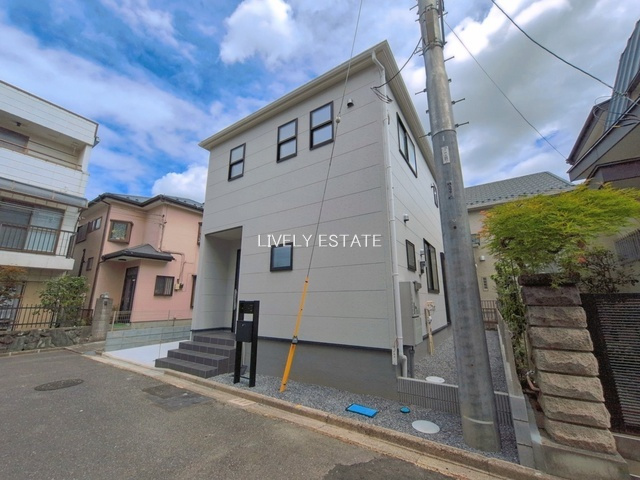 越谷市大字弥十郎 新築分譲住宅の外観