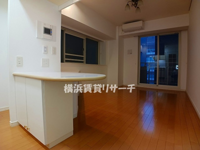 【居間・リビング】 | アーデル山下公園