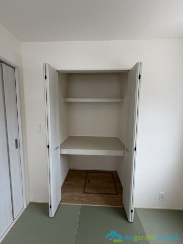 厚木市鳶尾2丁目　新築戸建　全2棟1号棟の収納