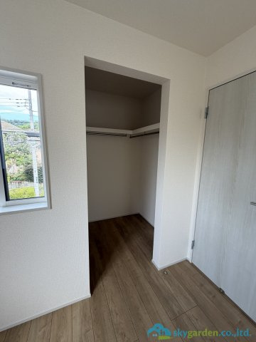 厚木市鳶尾2丁目　新築戸建　全2棟1号棟の収納