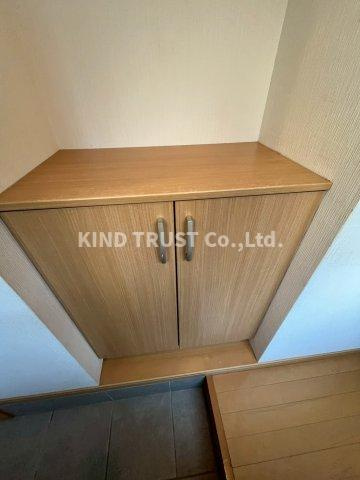 連棟　中崎1-6-26の収納|こまごまとしたものを収納できそうですね